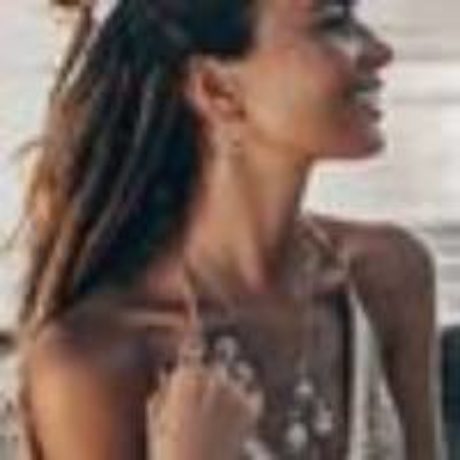 Profile picture of Sophie Cruz