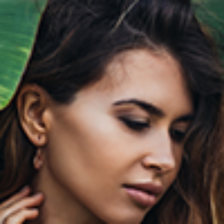Profile picture of Lara Johnson